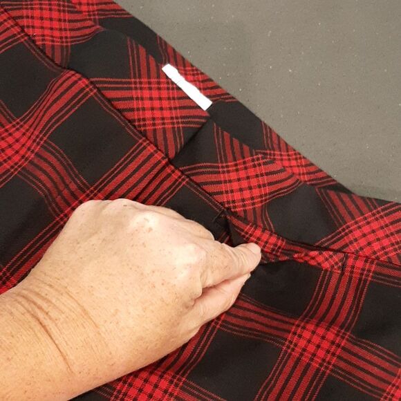 J Jill Black and True Red Plaid Dress Pants NWT - Picture 7 of 12
